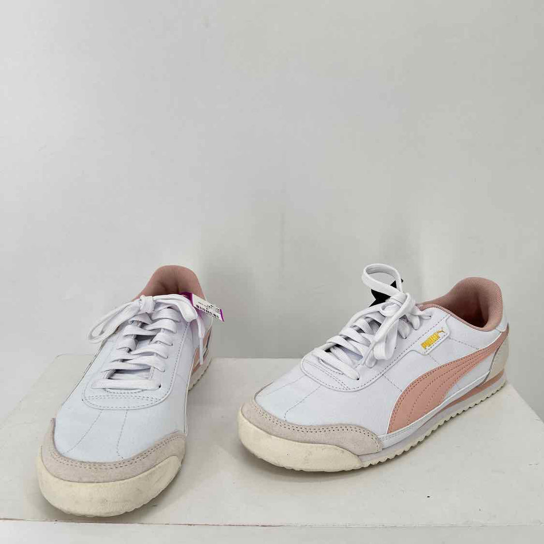Puma Women Size 8.5 White Sneakers