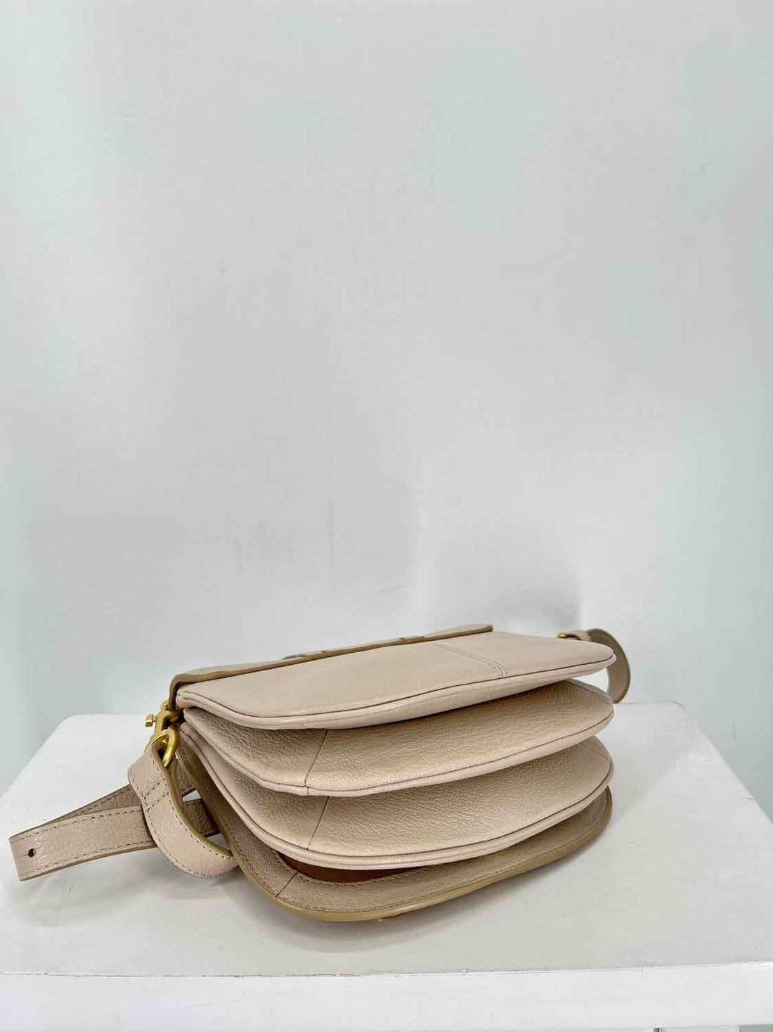 See By Chloe Beige Leather Pre Owned Crossbody