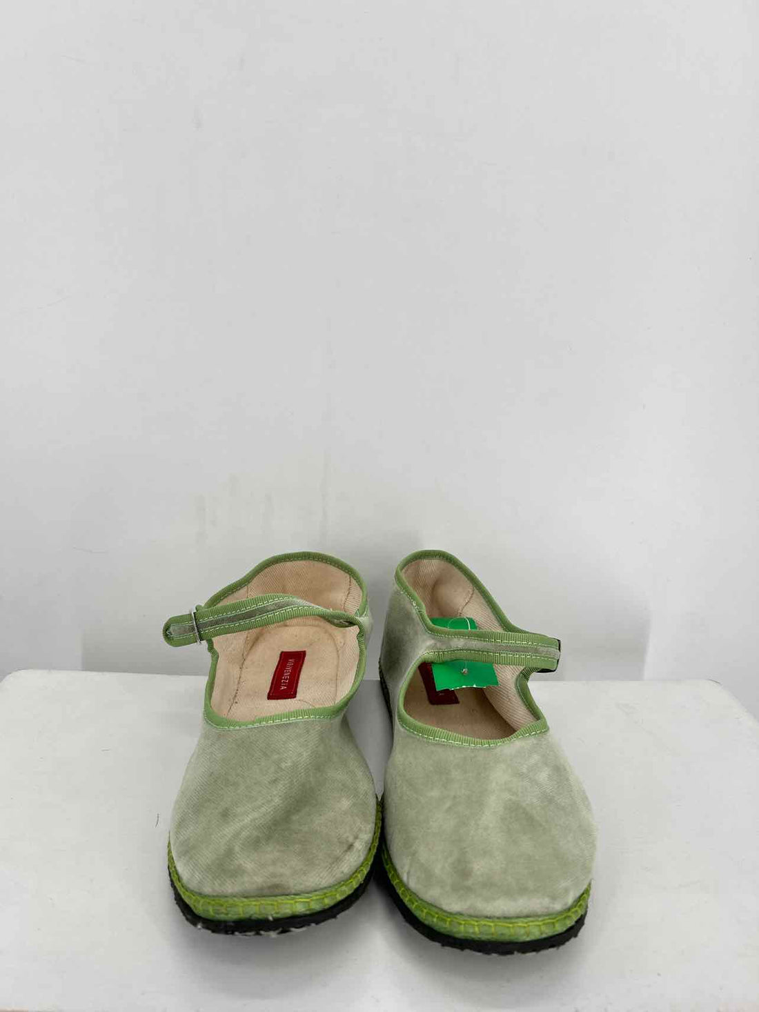ViBi VENEZIA Women Size 40 Green Flats
