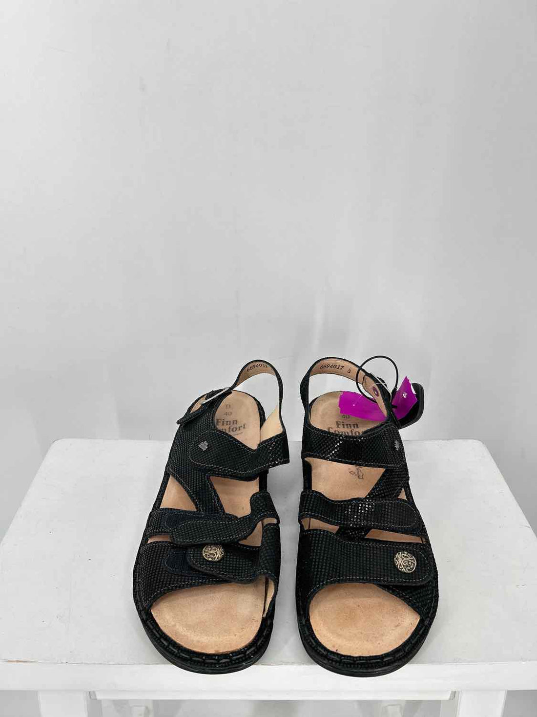 Finn Comfort Women Size 40 Black Sandals