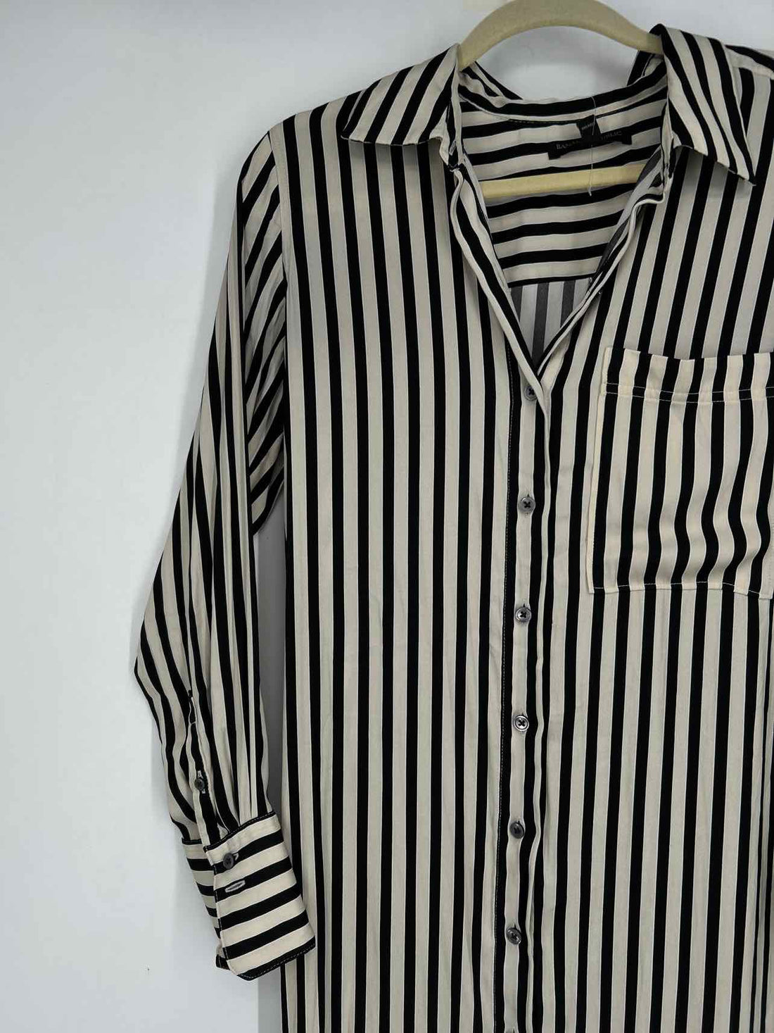 Banana Republic Size XS Black & Ivory Striped Long Sleeve Dress