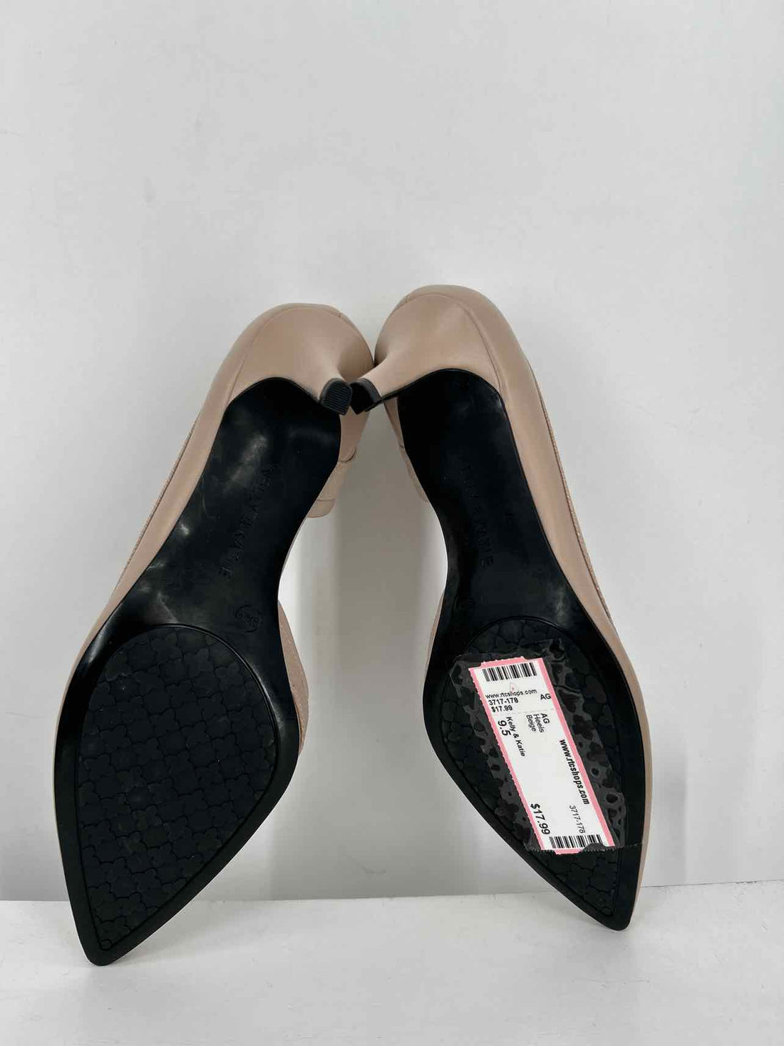 Kelly & Katie Women Size 9.5 Beige Heels
