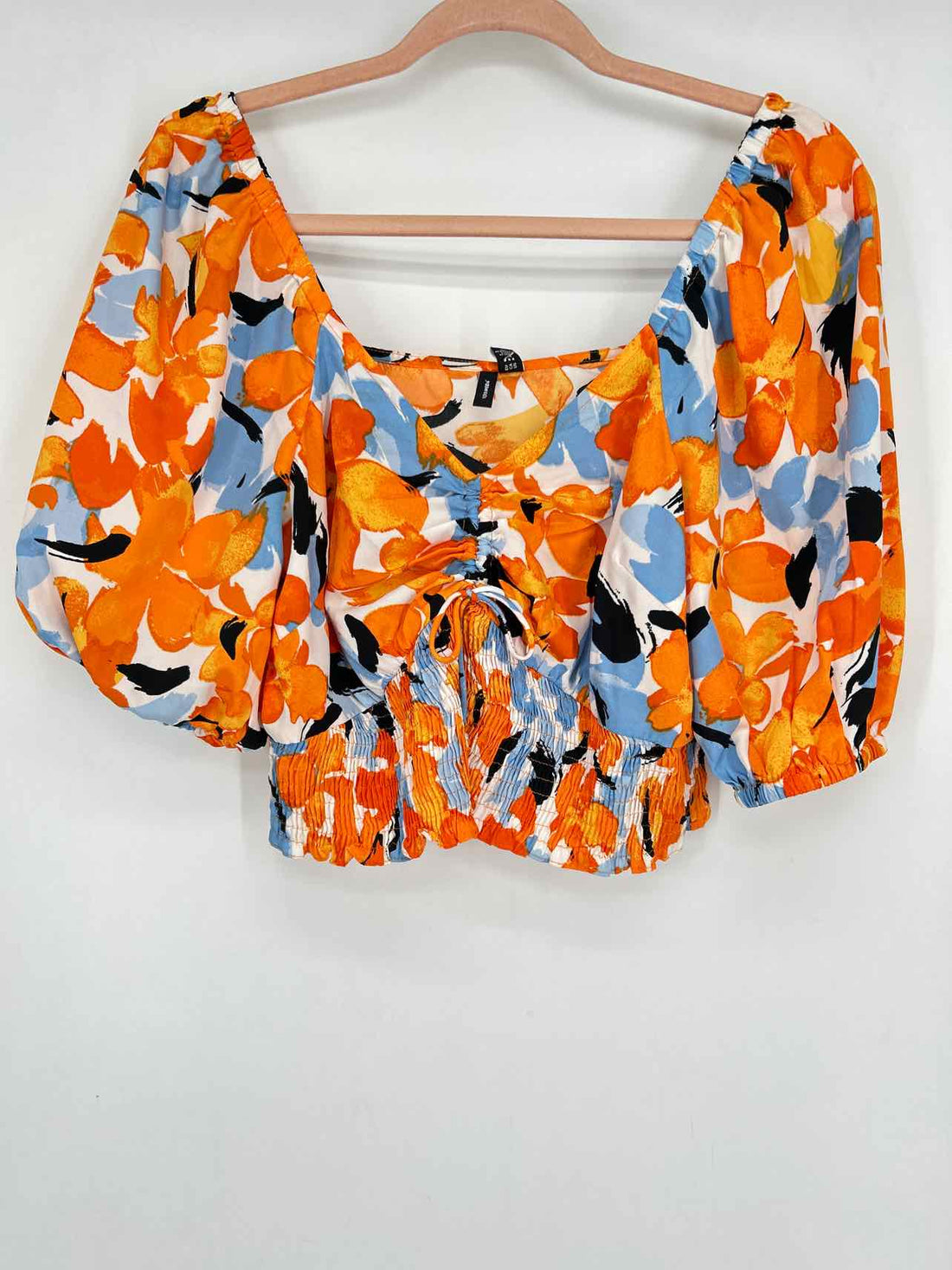 Vero Moda Size M White Orange & Blue Floral Short Sleeve