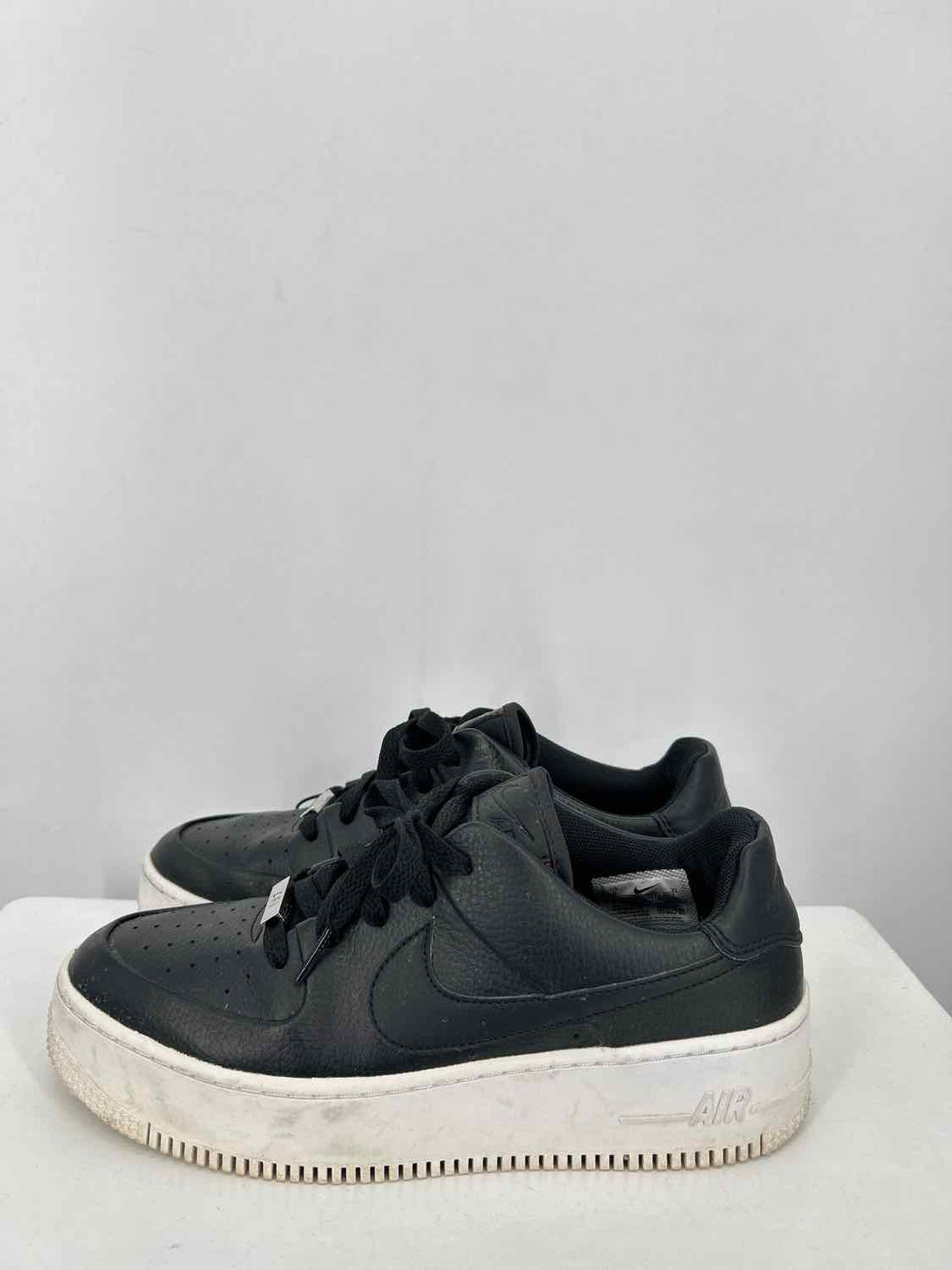 Nike Women Size 9 Black Sneakers