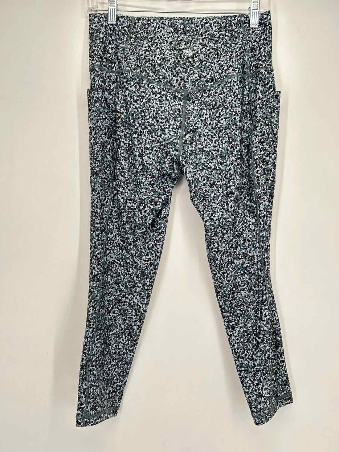Athleta Size M Gray Print Active Capris