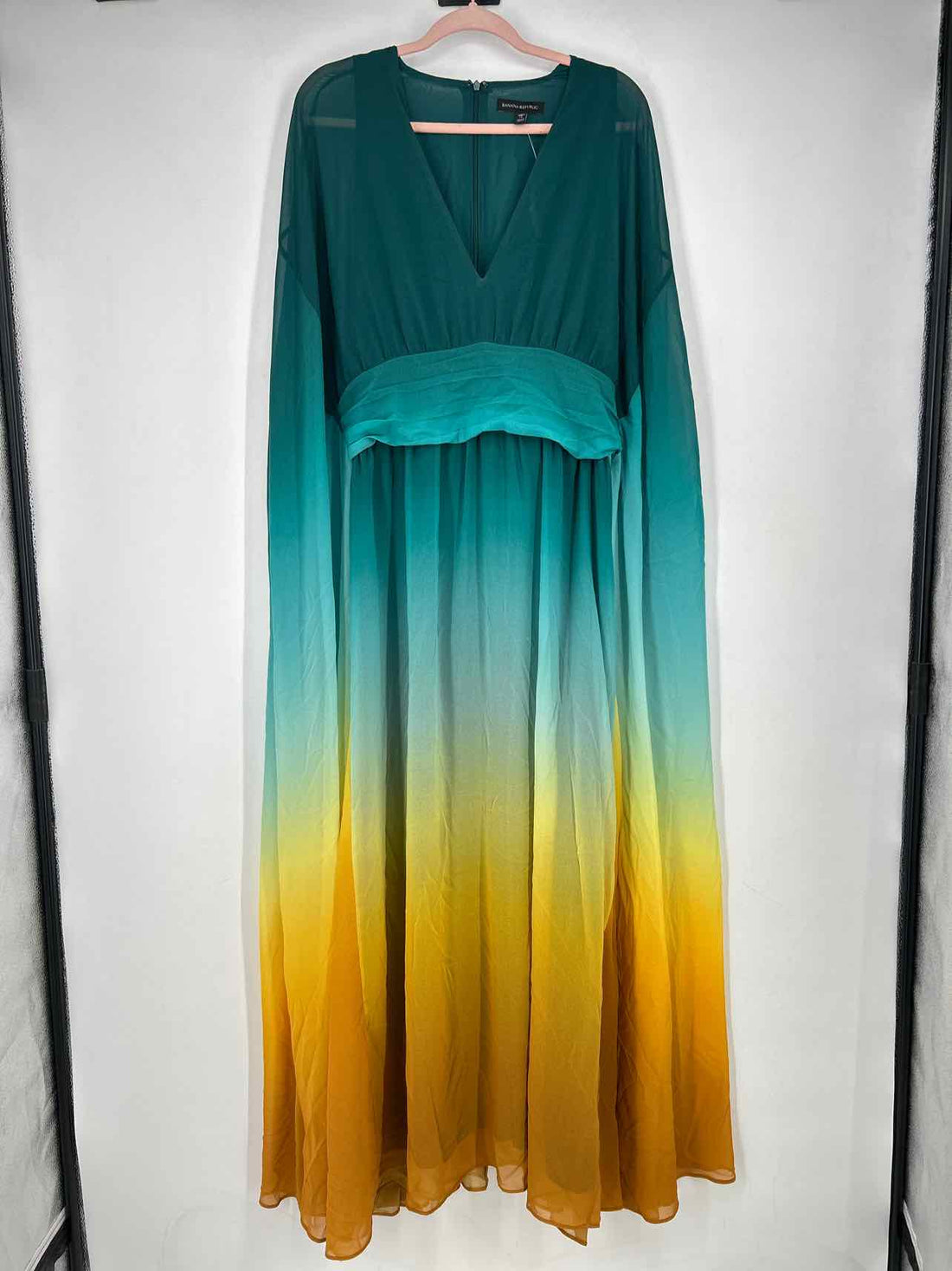 Banana Republic Size 12 Dark Green Ombre Long Sleeve Maxi