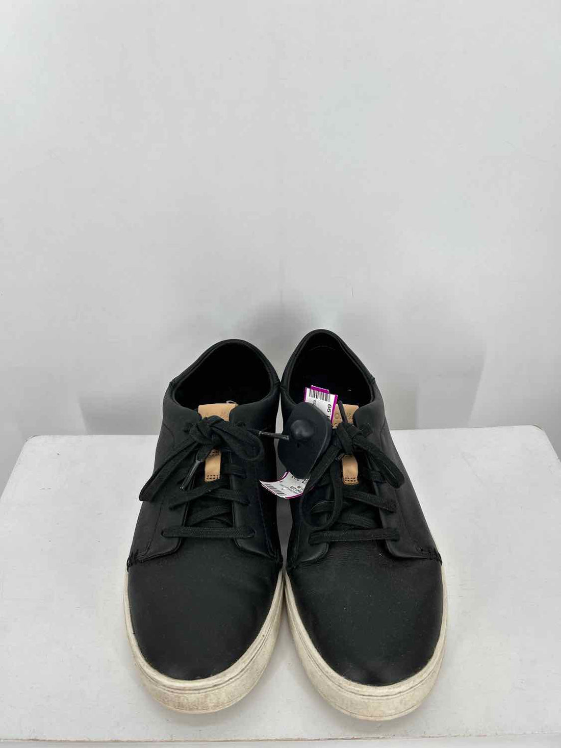 Olu Kai Women Size 8.5 Black Leather Sneakers