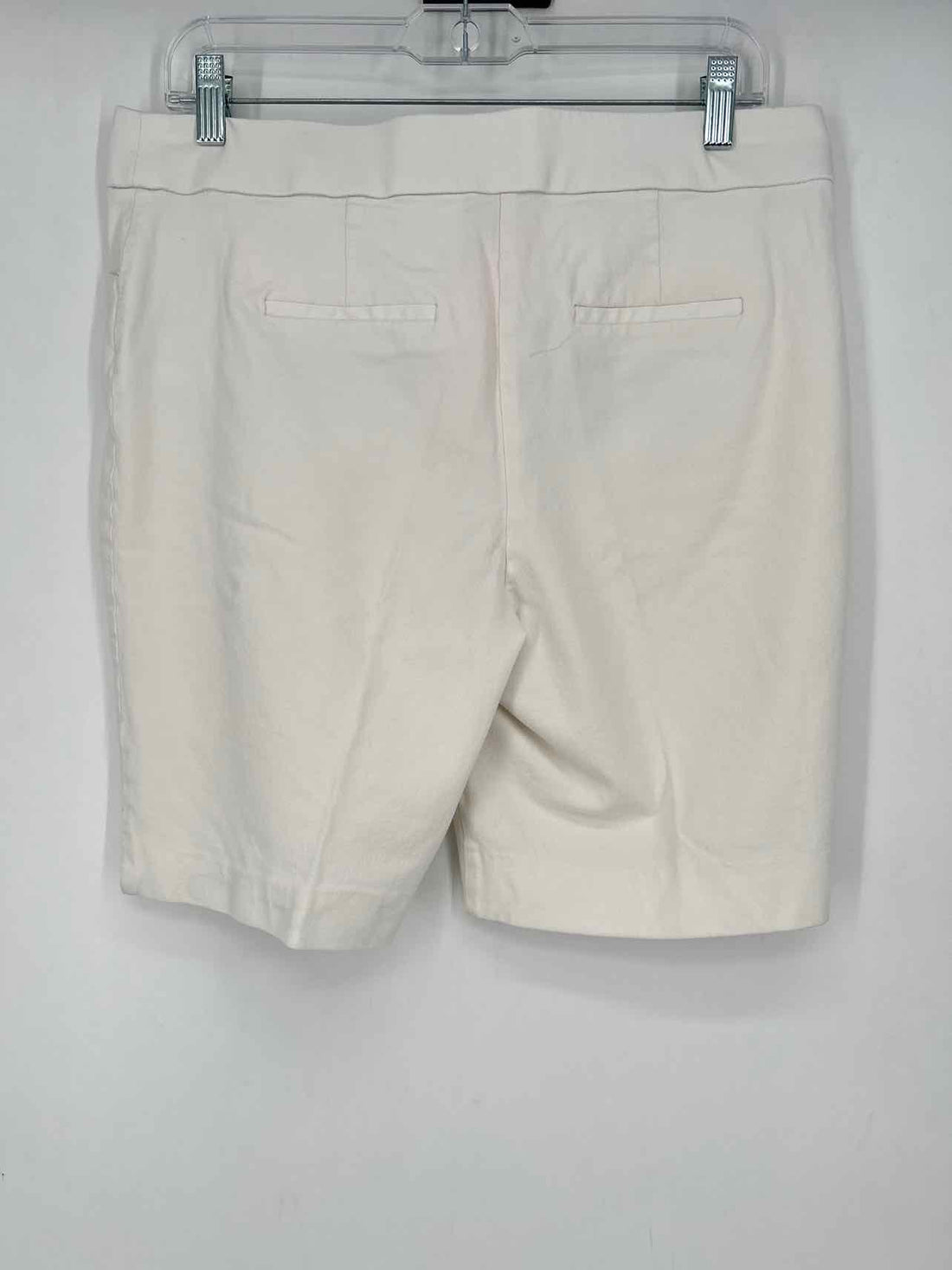 Chicos Size 1 (M) White Shorts