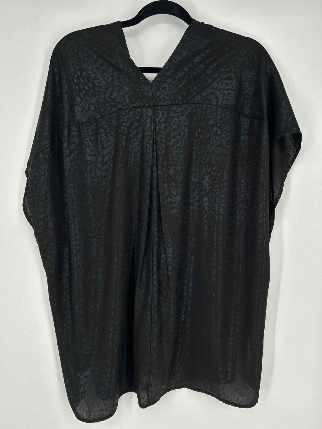 Adrienne Size L Black Leopard Shimmer Short Sleeve