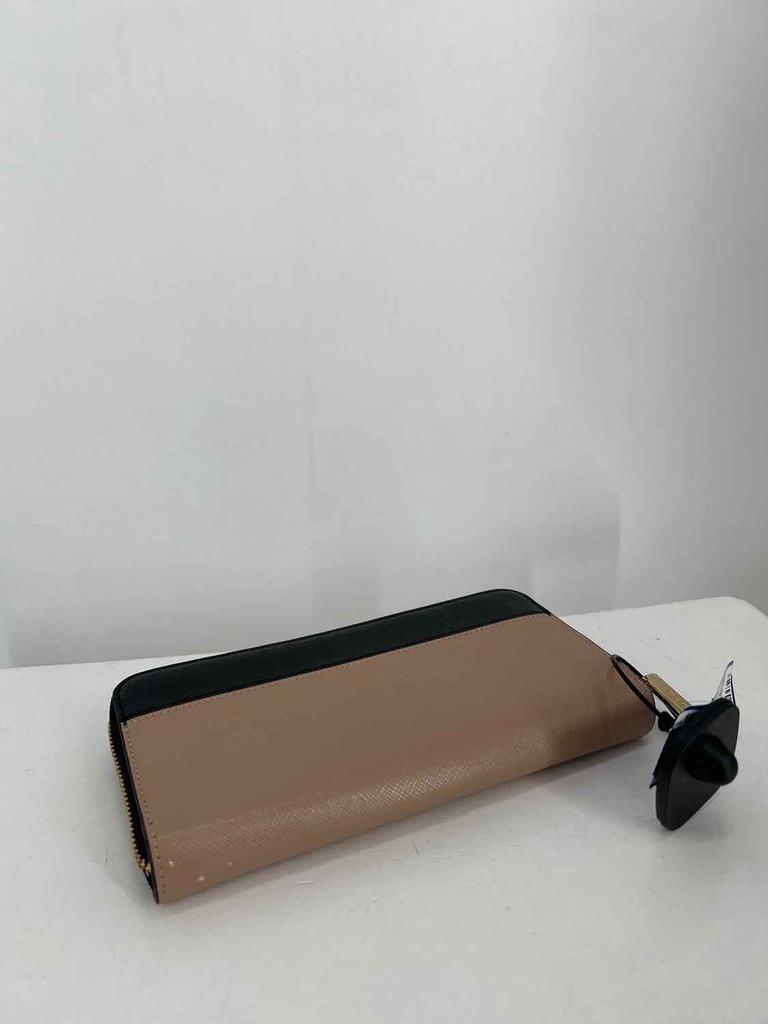 Kate Spade Black & Tan Saffiano Leather Pre Owned Wallet