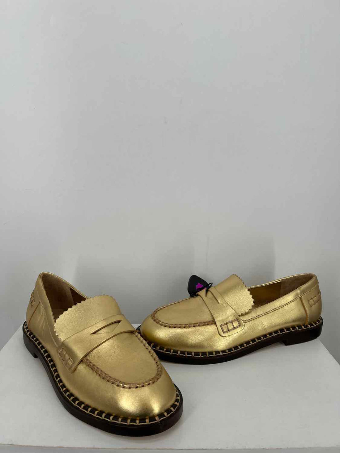 Schultz Women Size 8 Gold Genuine Leather Loafers