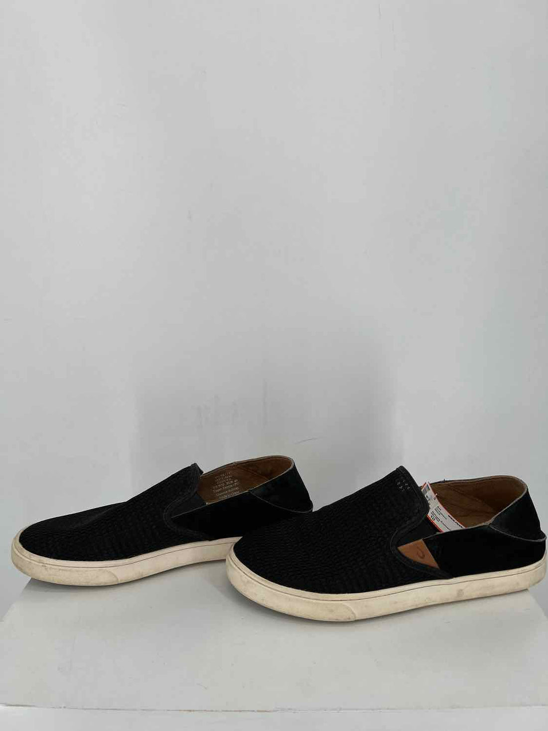 Olu Kai Women Size 10 Black Sneakers