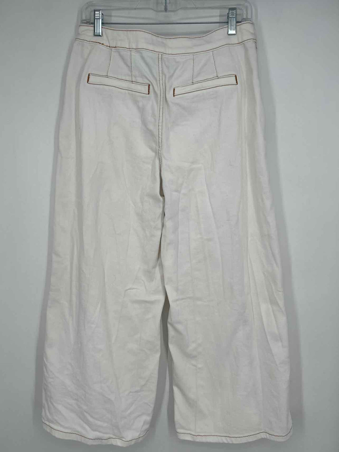 Chicos Size .5 (6) White Jeans