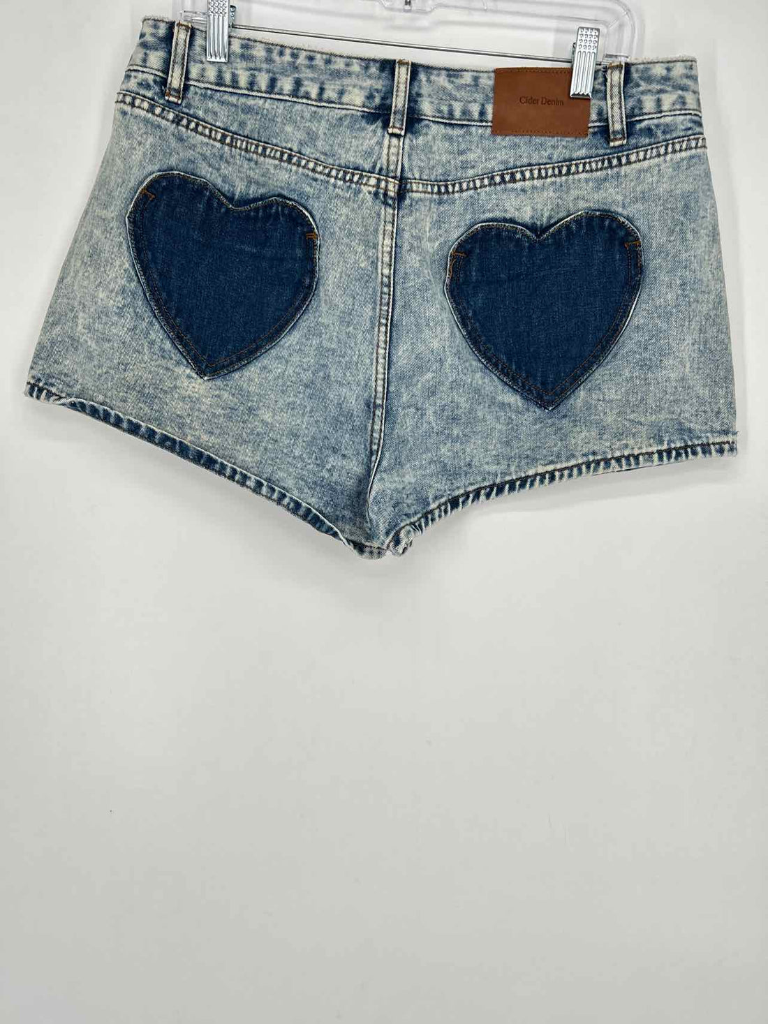 Cider Size XL Acid Wash Denim Shorts