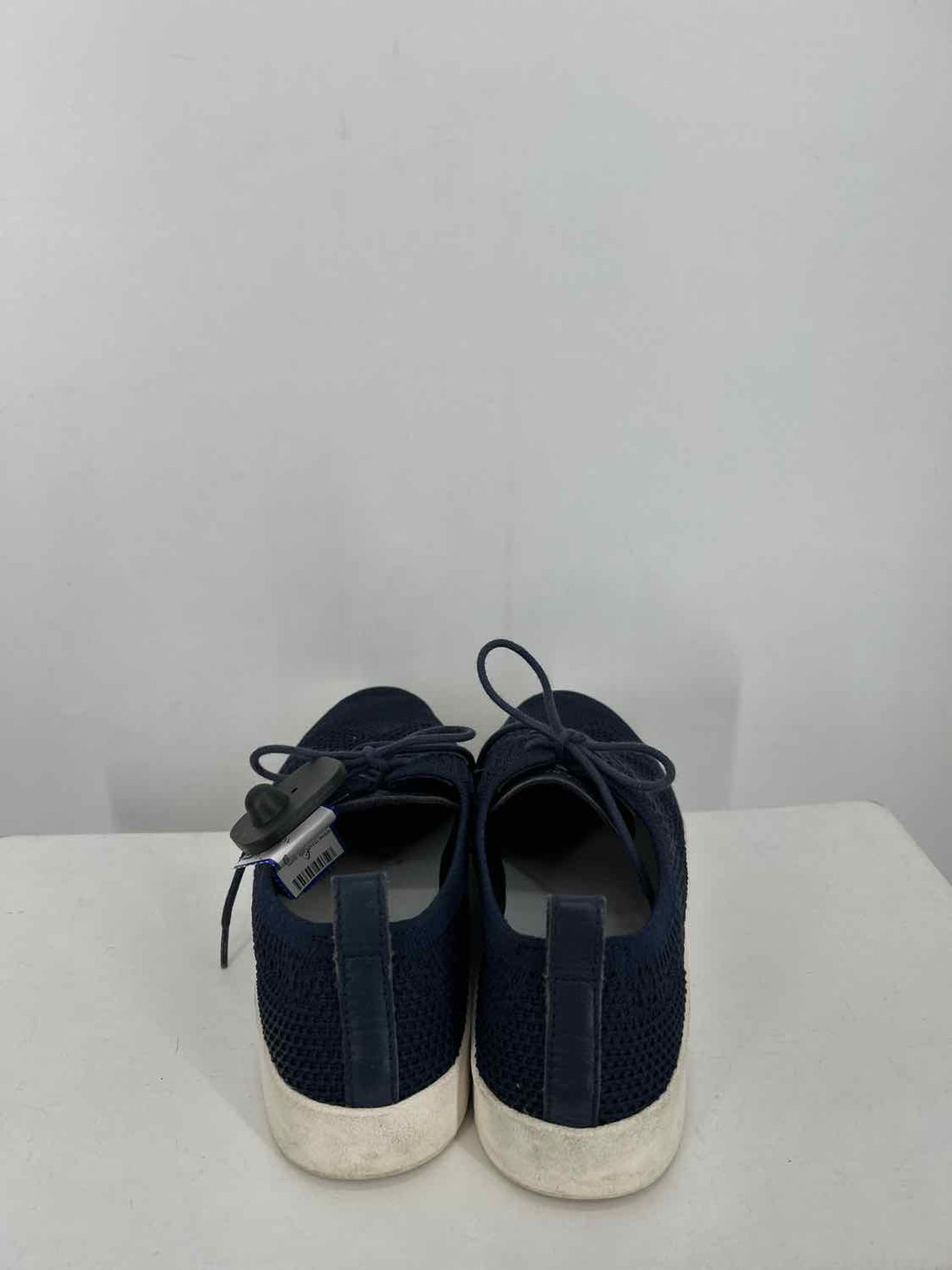 Cole Haan Women Size 8.5 Navy Sneakers