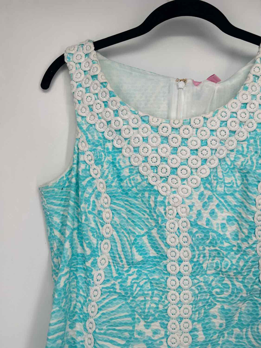 Lilly Pulitzer 8 Blue & White Sleeveless Lilly Pulitzer Dress