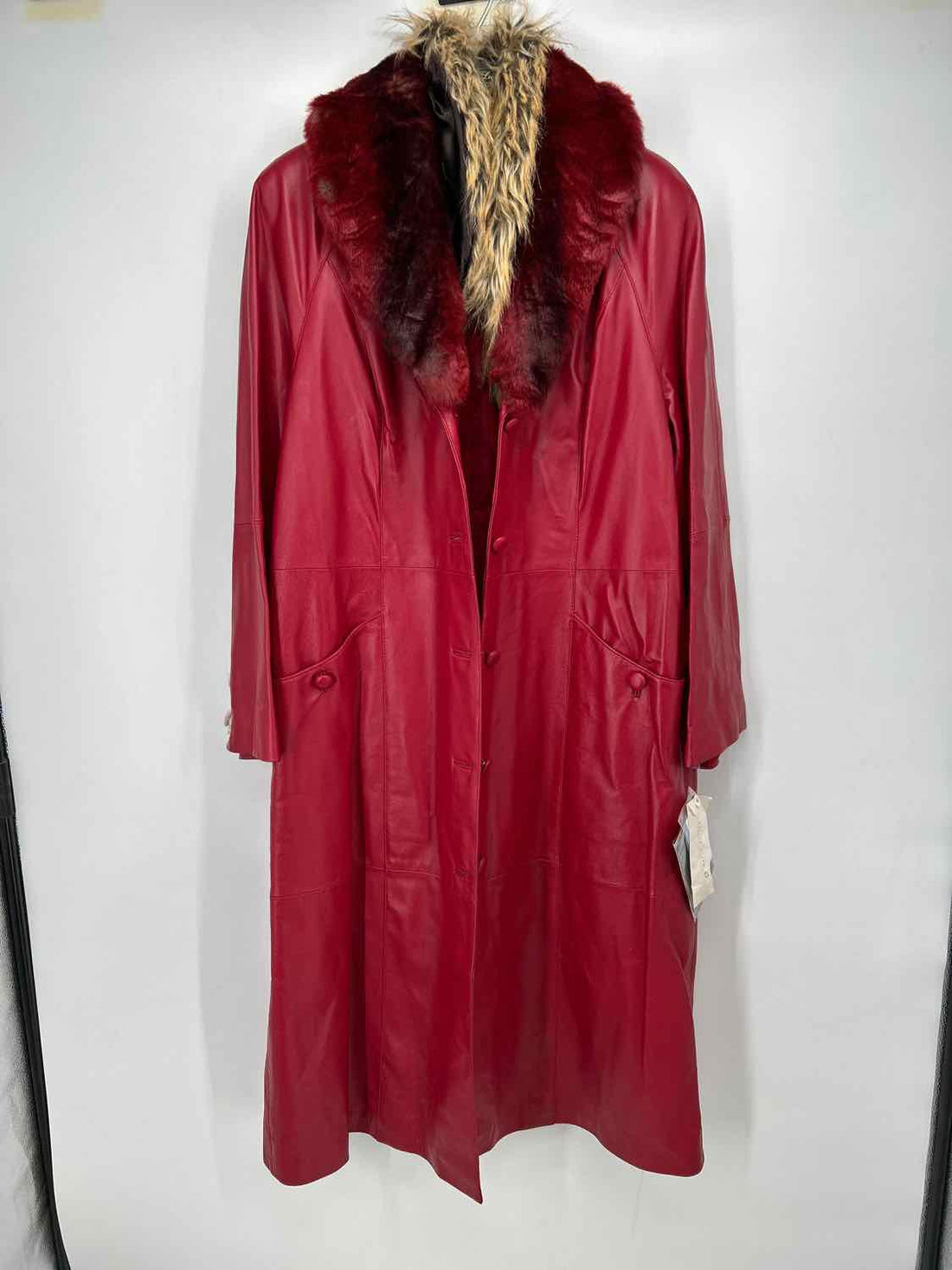 Terry Lewis Size L Red Leather NWT Coat