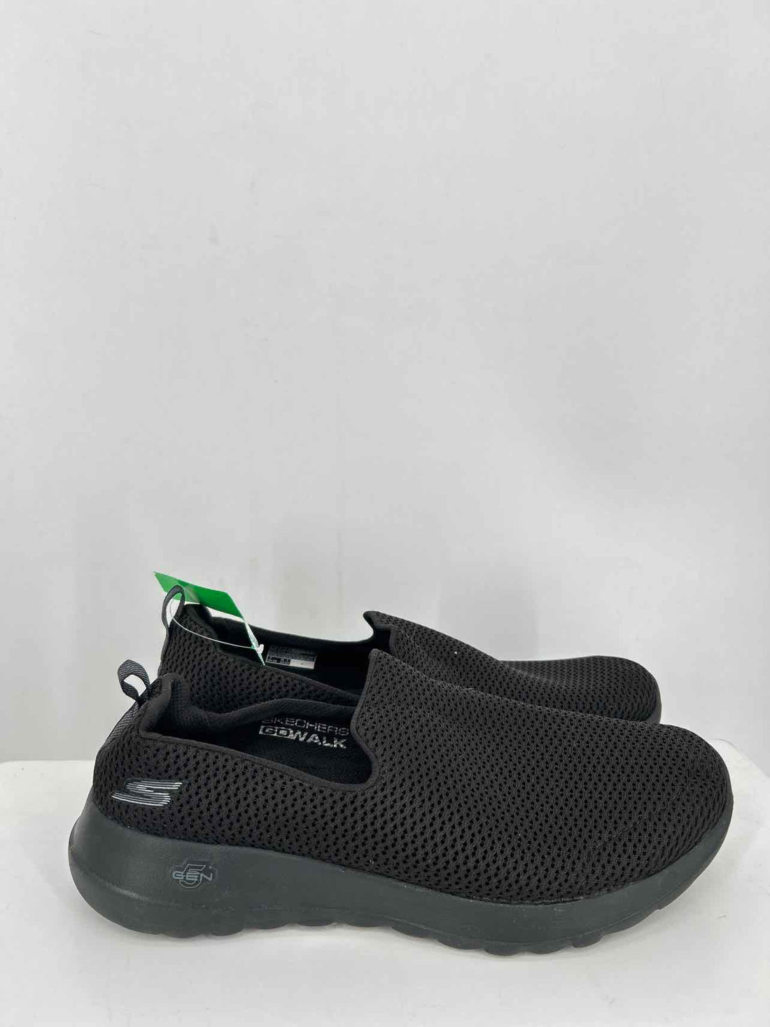 Sketchers Women Size 10 Black Sneakers