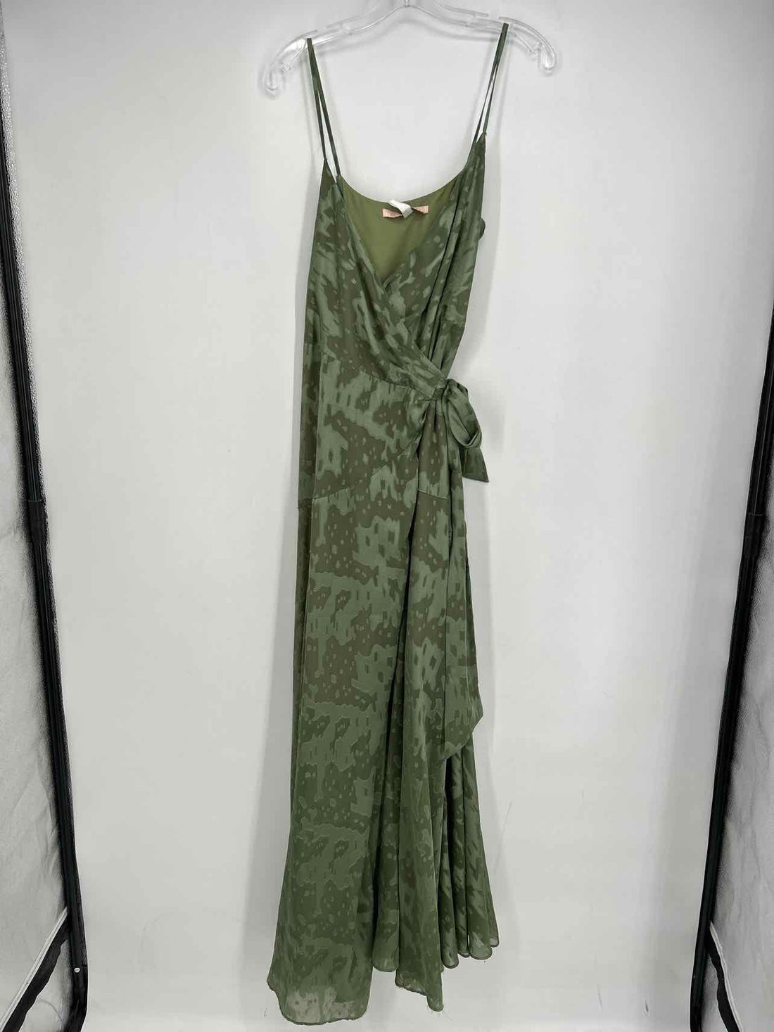 Hutch Size M Olive Maxi