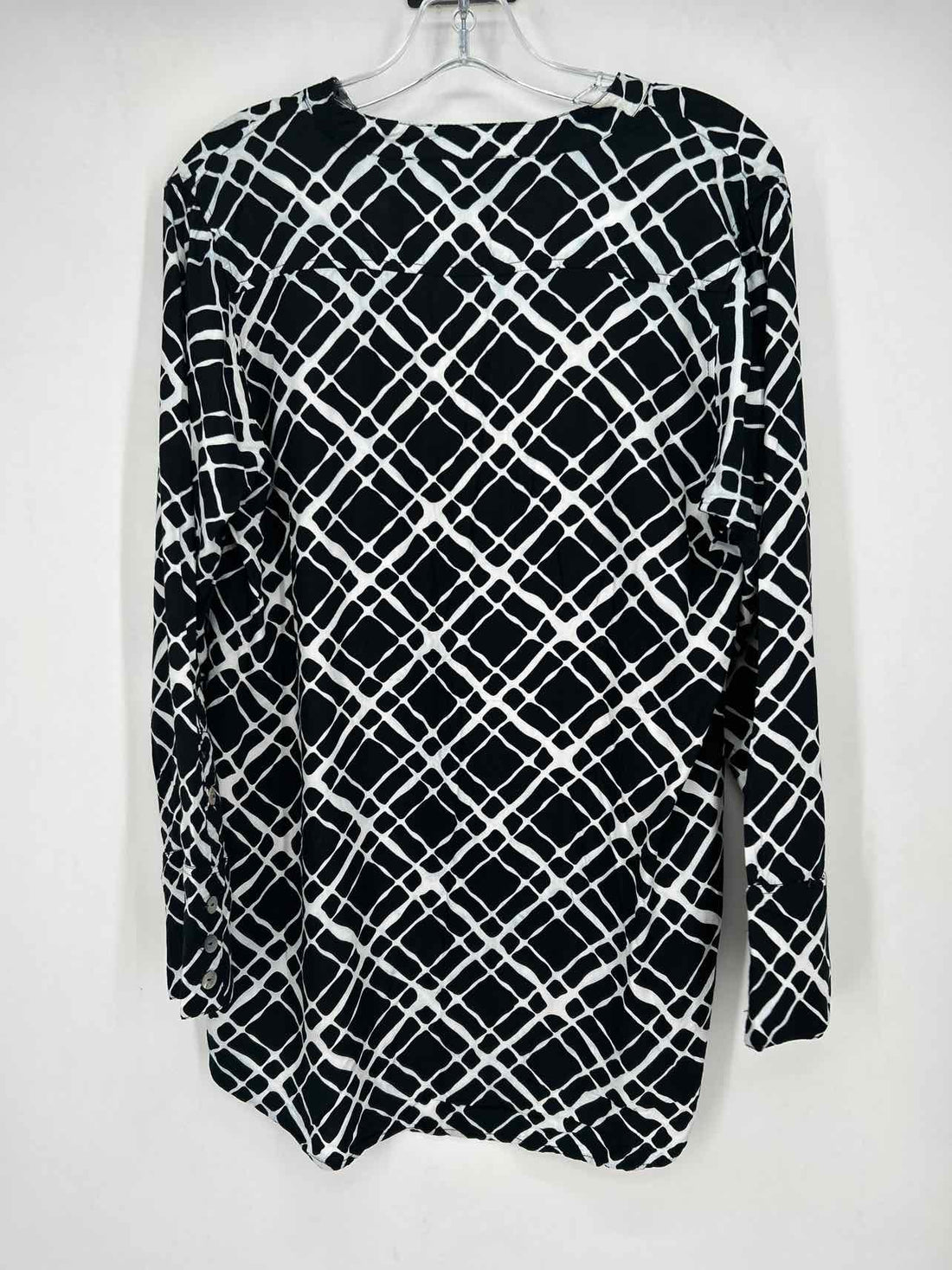 Escapada Size L Black & White Print Long Sleeve