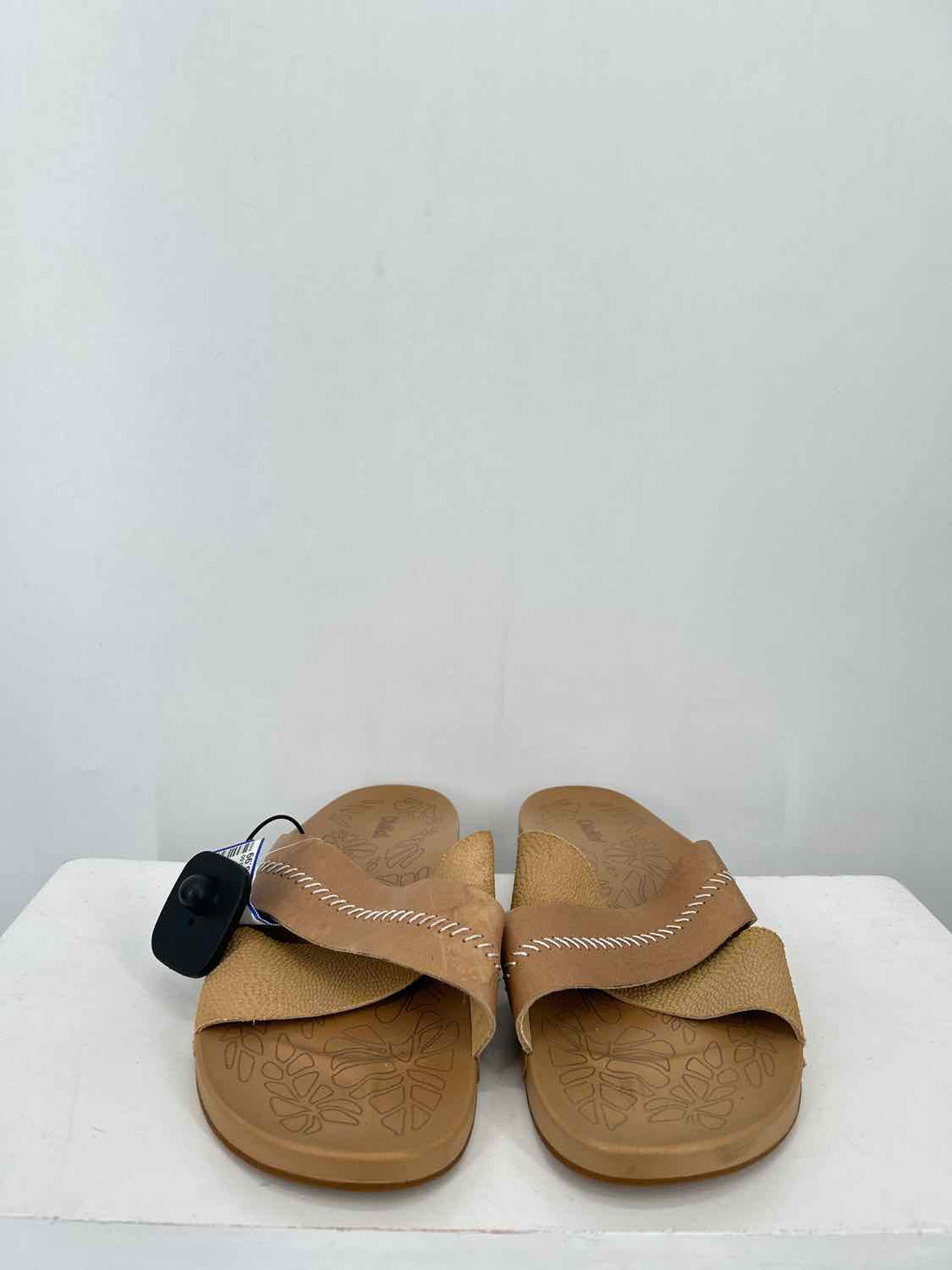 Olu Kai Women Size 11 Sand Slides