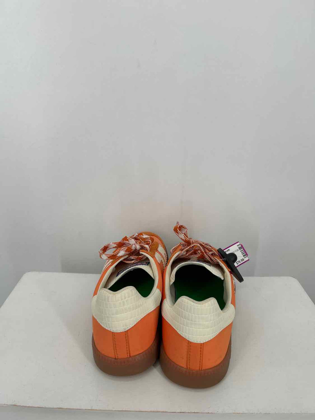 BACK 70 Women Size 40 (9-9.5) Orange & White Sneakers