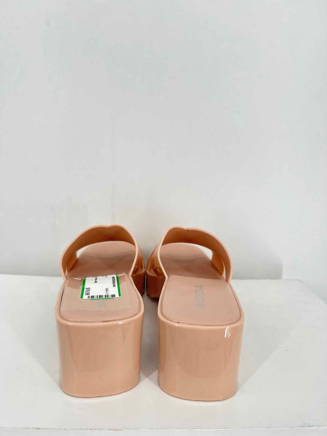Soda Women Size 7 Peach Platforms