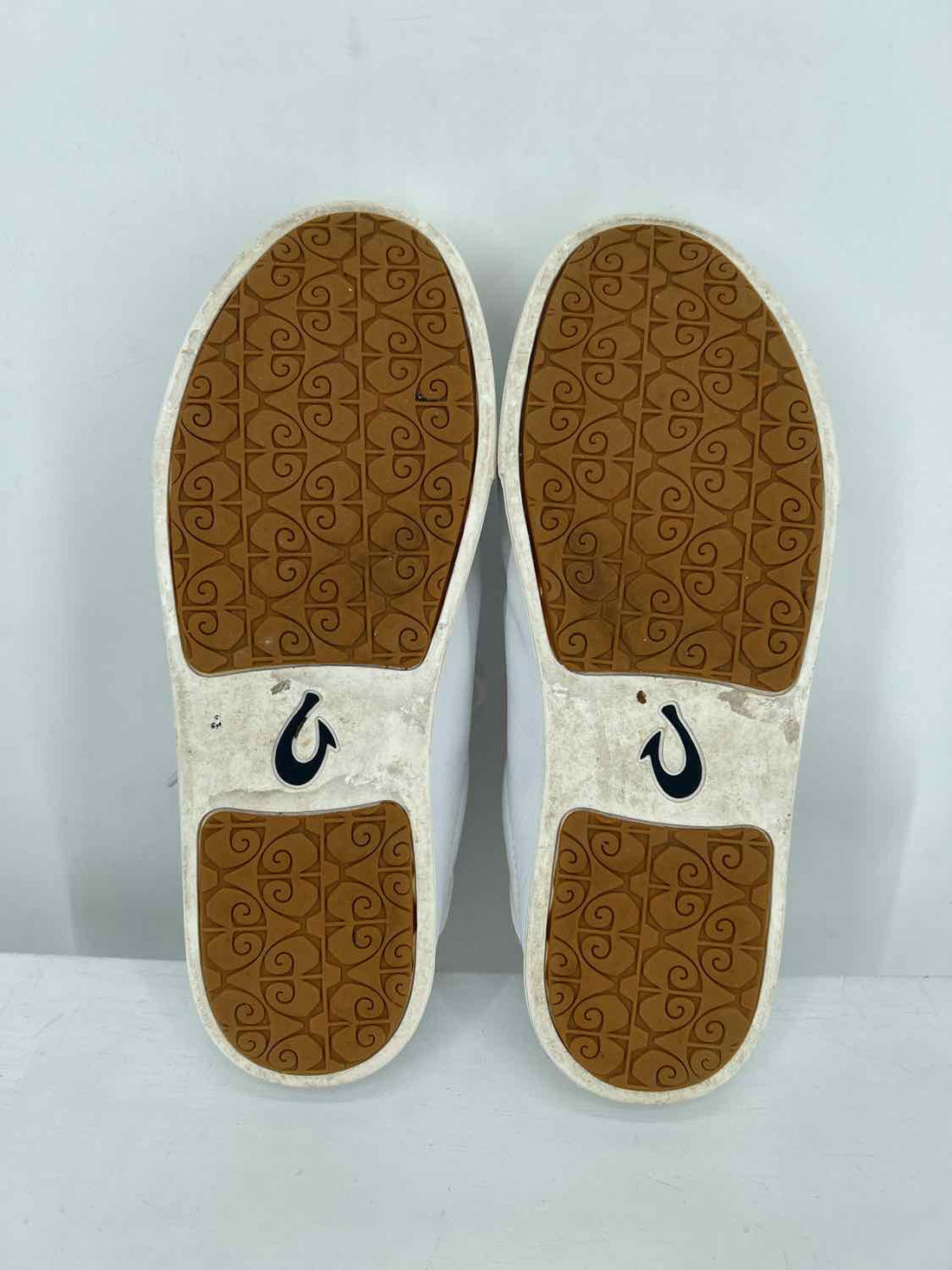 Olu Kai Women Size 10 White Sneakers