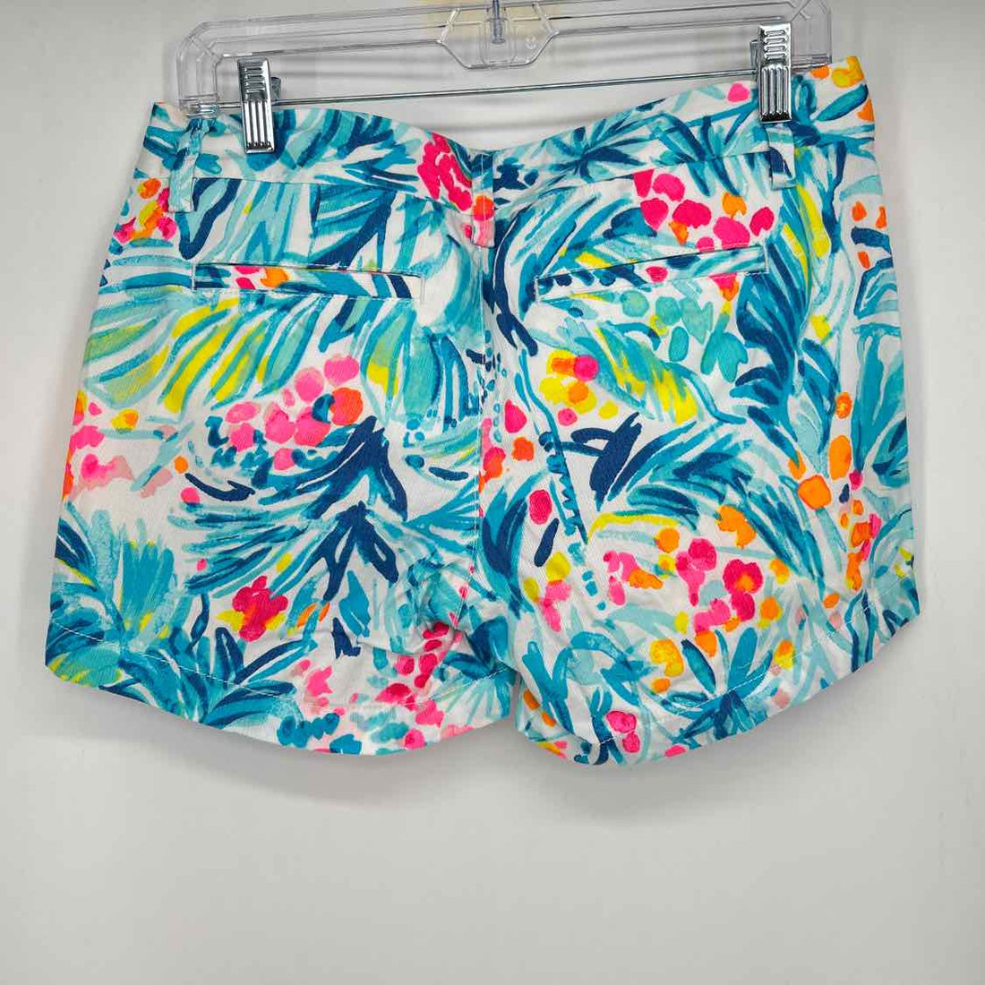 Lilly Pulitzer 4 White & Blue Print Lilly Pulitzer Shorts