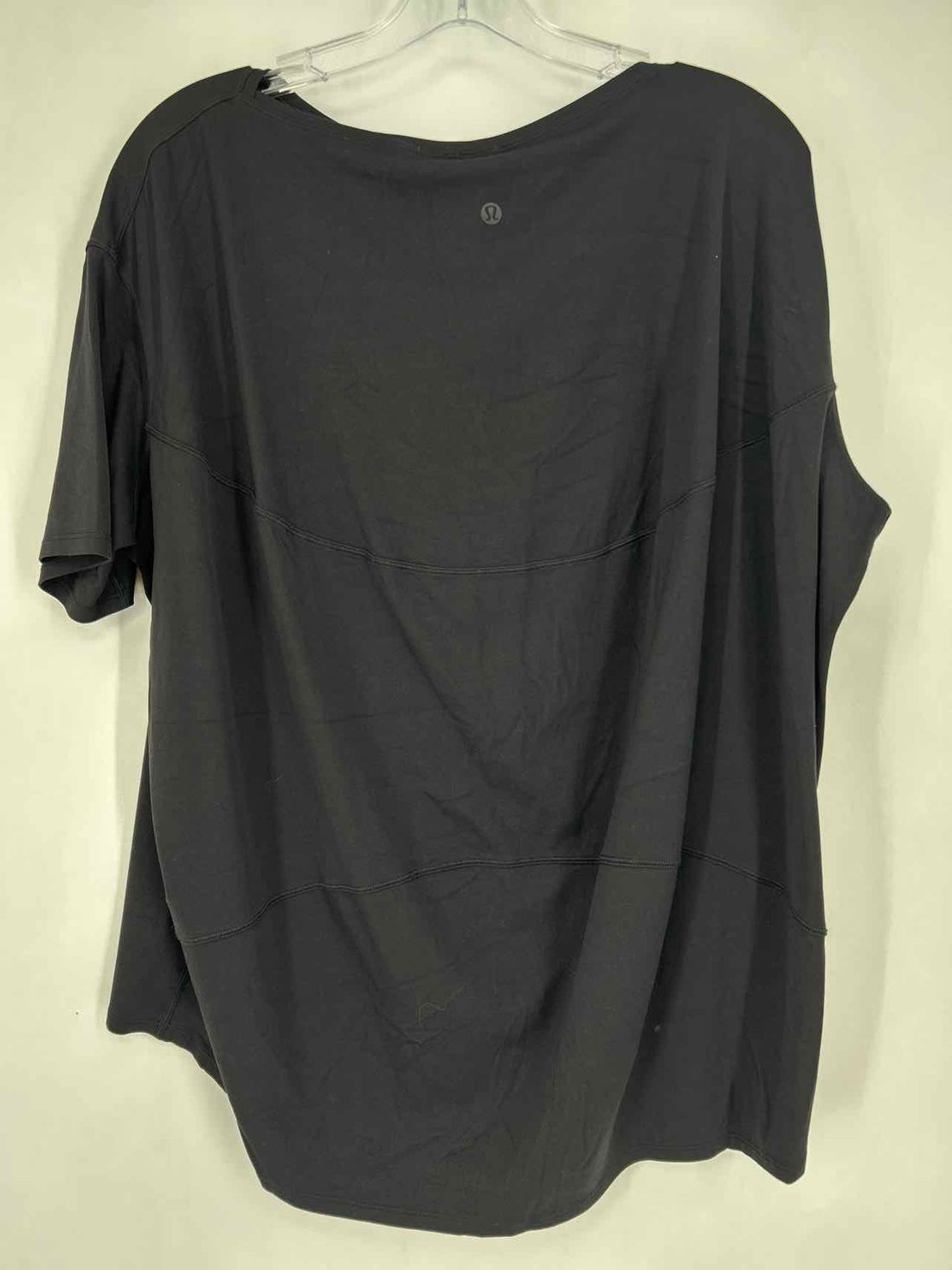 Lululemon Size M Black Active Tops