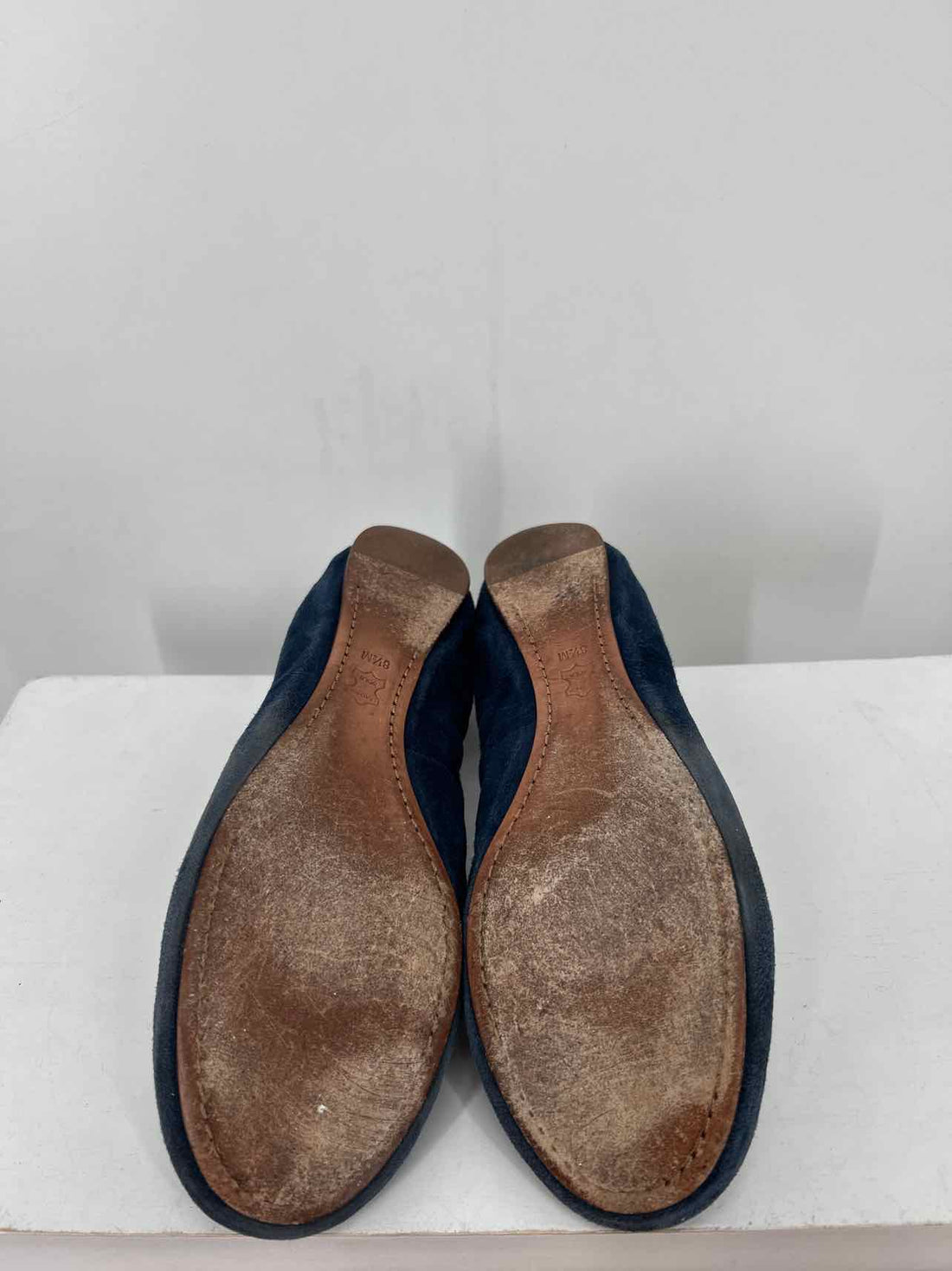 Tory Burch Women Size 8.5 Navy Suede Flats