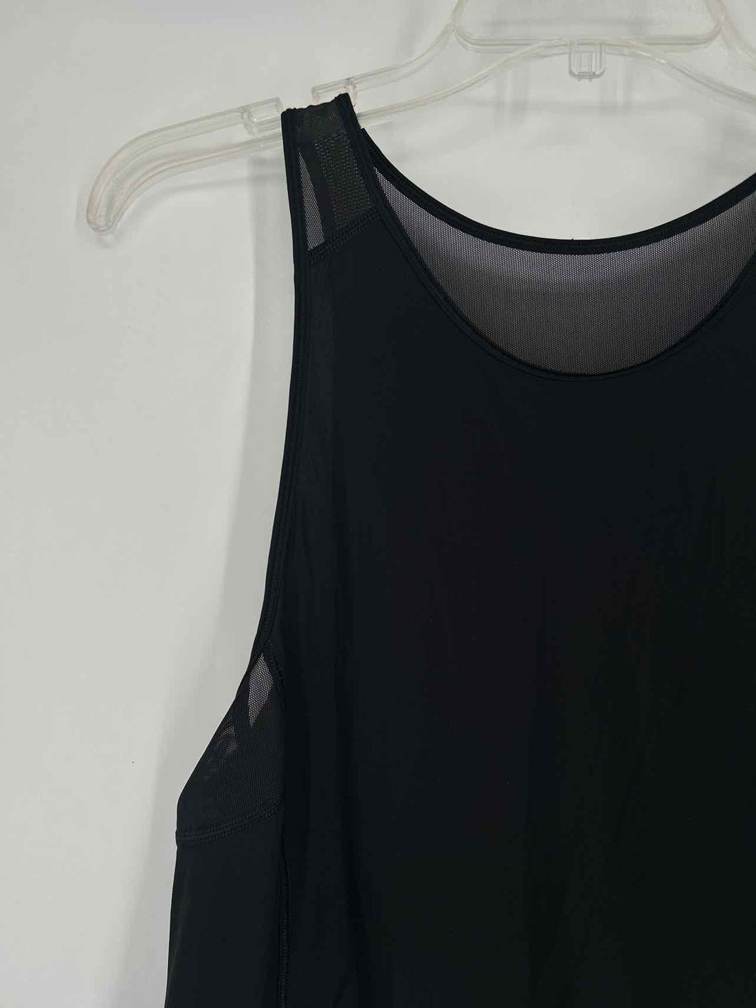 Lululemon Size S Black Active Tops