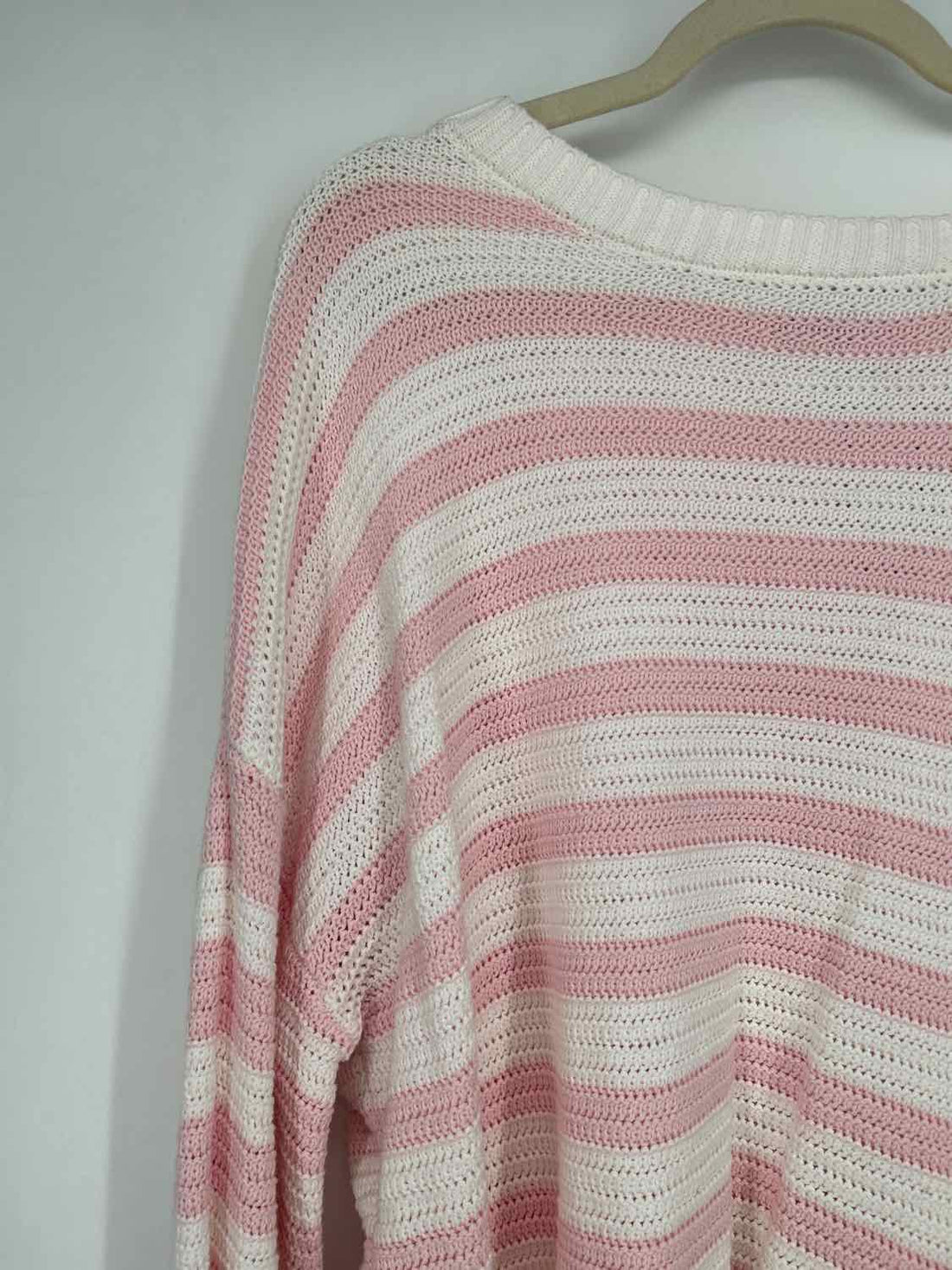 Edikted Size S White & Pink Stripe Sweater