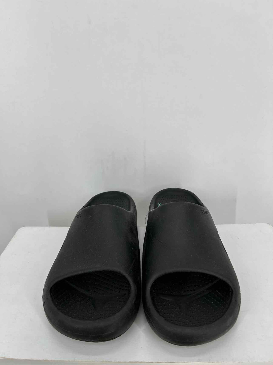 Crocs Women Size 10 Black Slides