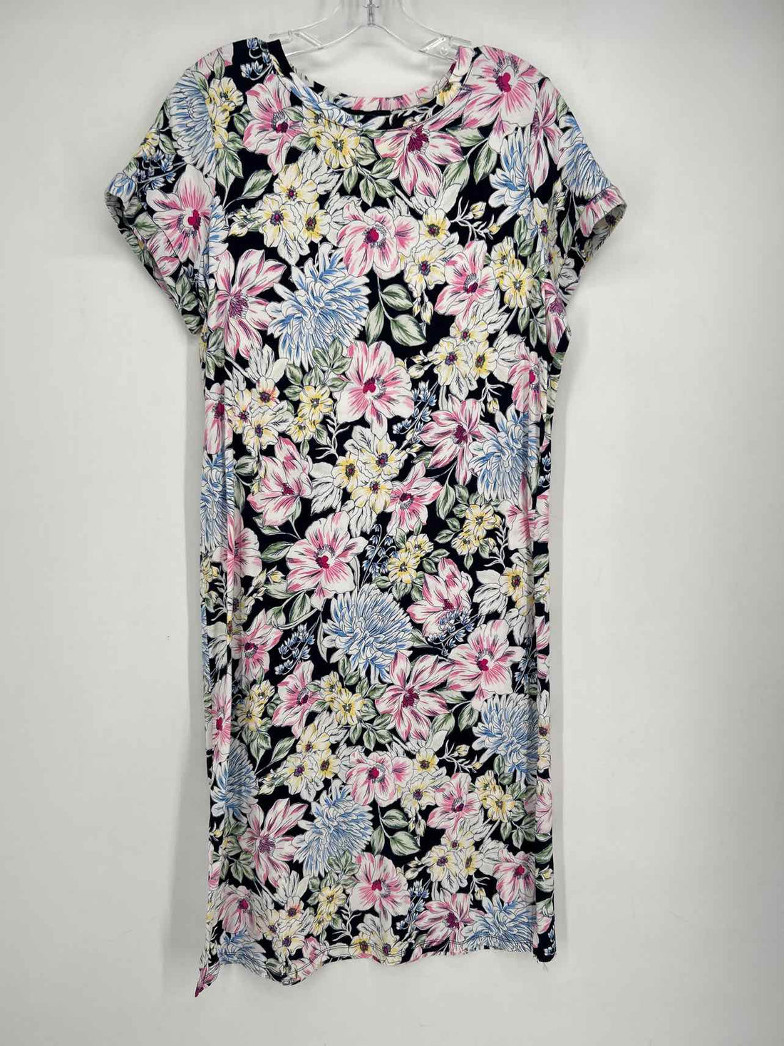 Crown & Ivy Size M Navy Floral Dress