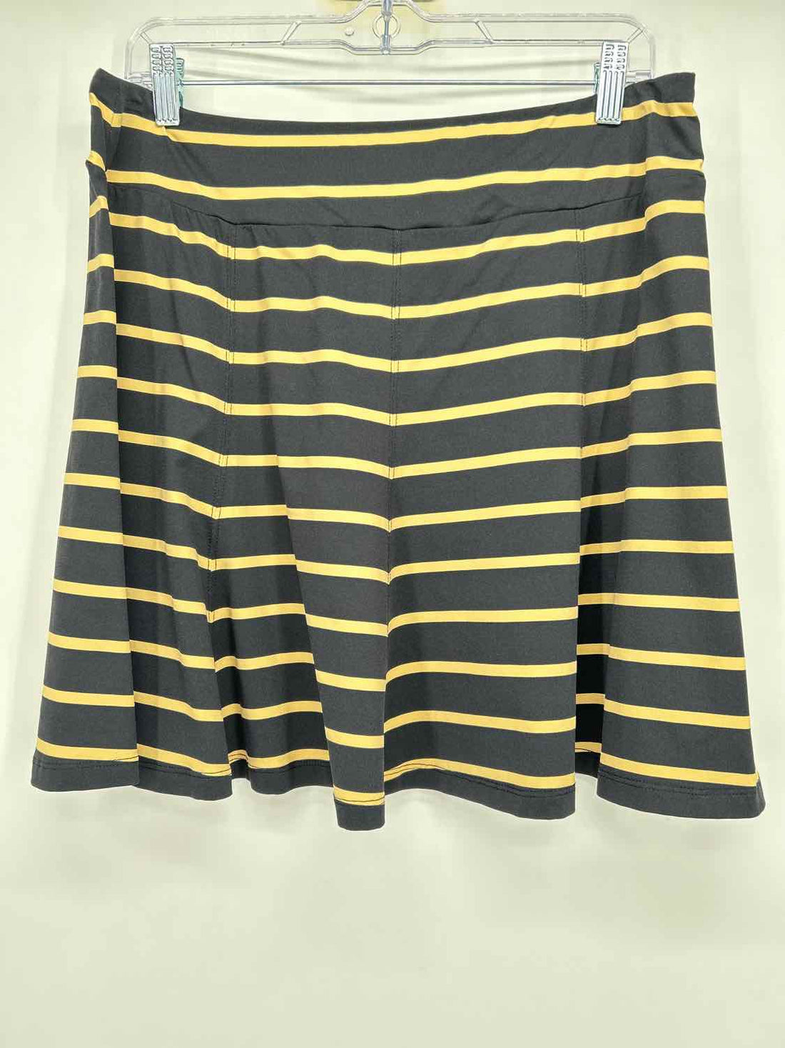 J McLaughlin Size M Black Stripe Skirts
