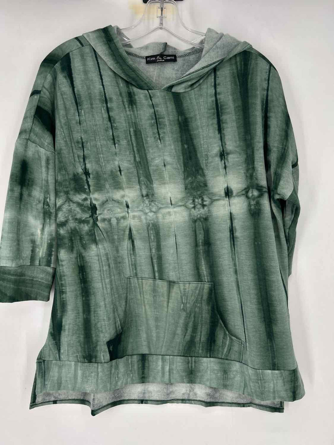 Kim & Cami Size M Green Tie Dye Hoodie
