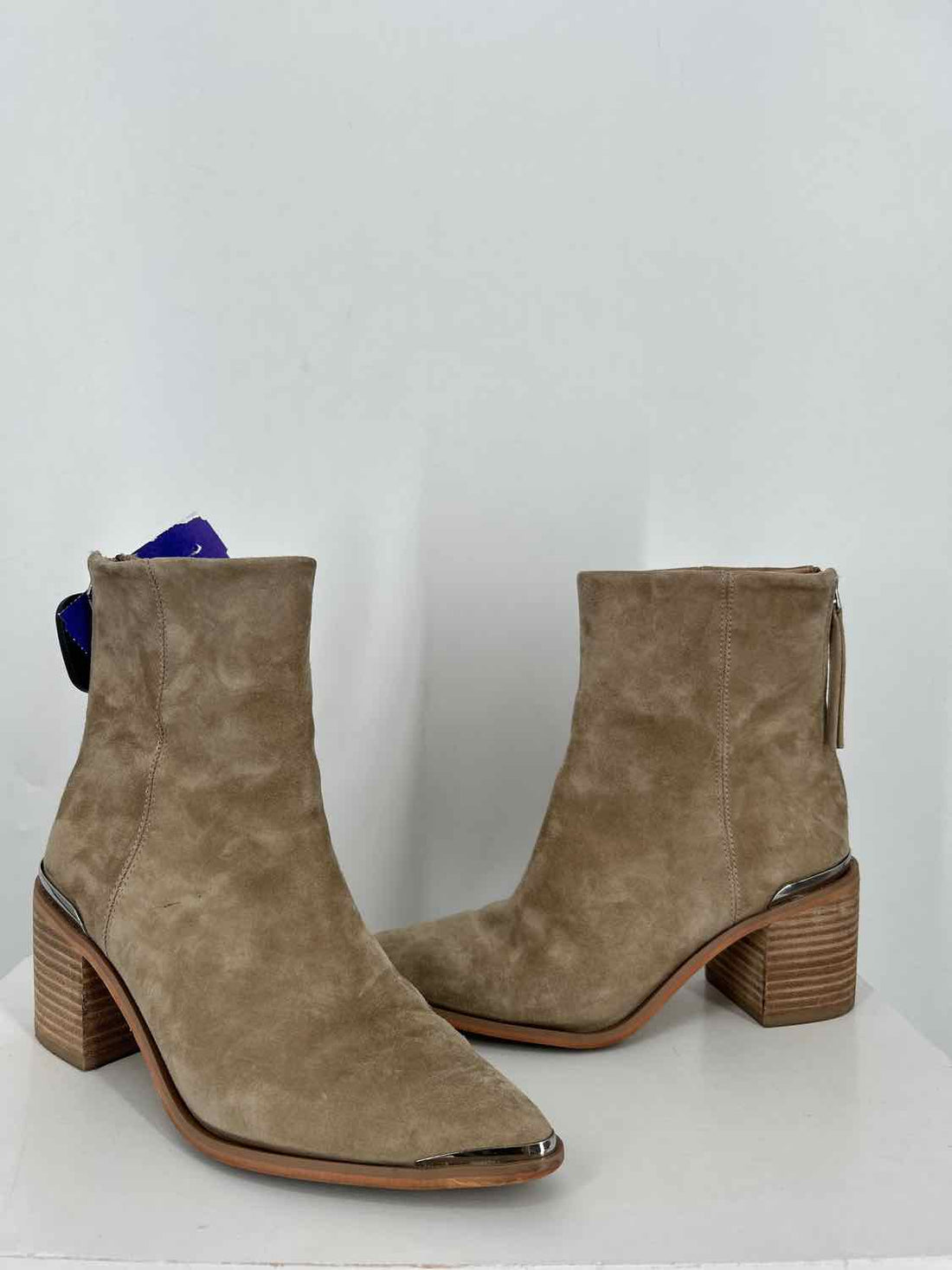 Steve Madden Amber Women Size 6.5 Taupe Ankle Boot