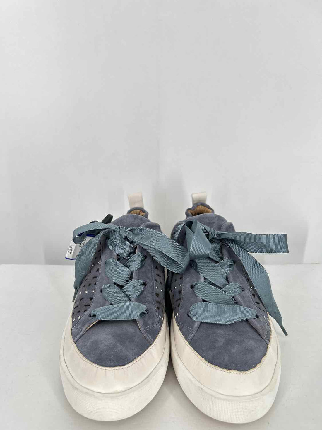 Softwaves Women Size 37.5(6.5) Blue Suede Sneakers