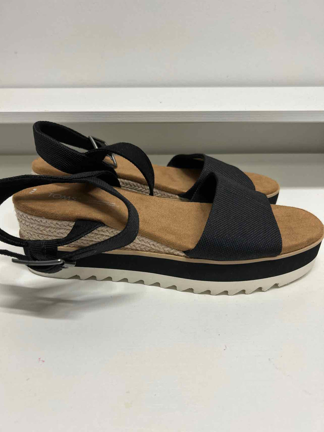 Toms Women Size 9.5 Black Sandals