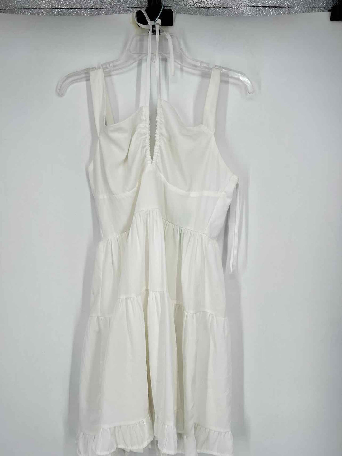 She + Sky Size M White Sleeveless Dress
