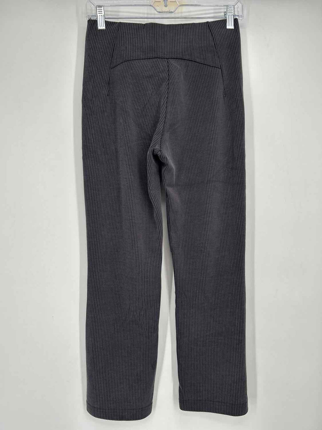 Lululemon Size 6 Gray Stripe Active Pants