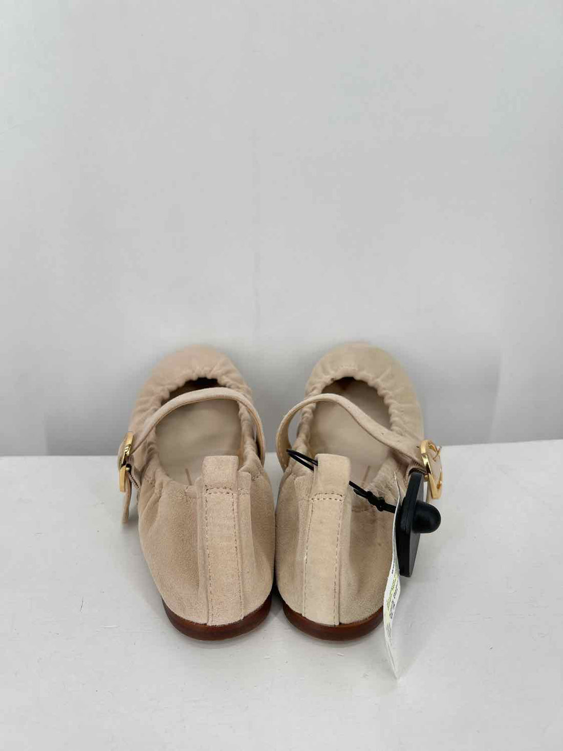 Dolce Vita Women Size 6.5 Beige New Suede Boutique Shoes