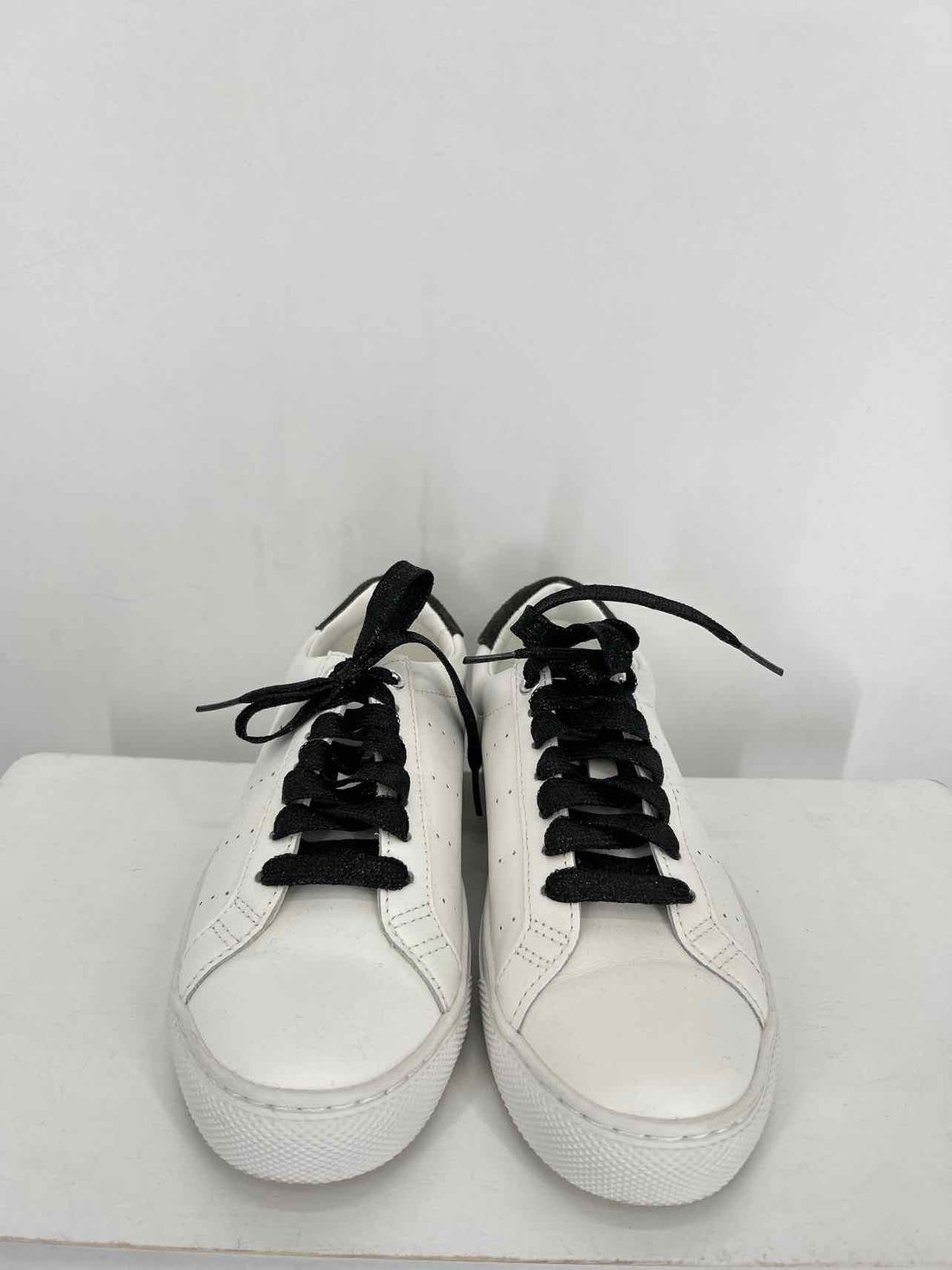 J Crew Women Size 7 White Sneakers