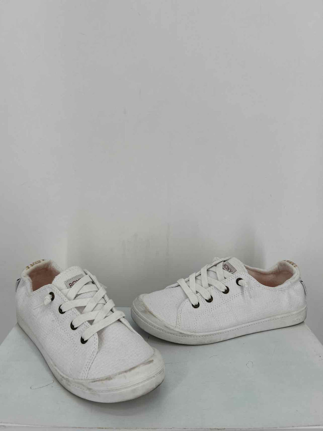 Roxy Women Size 9.5 White Sneakers