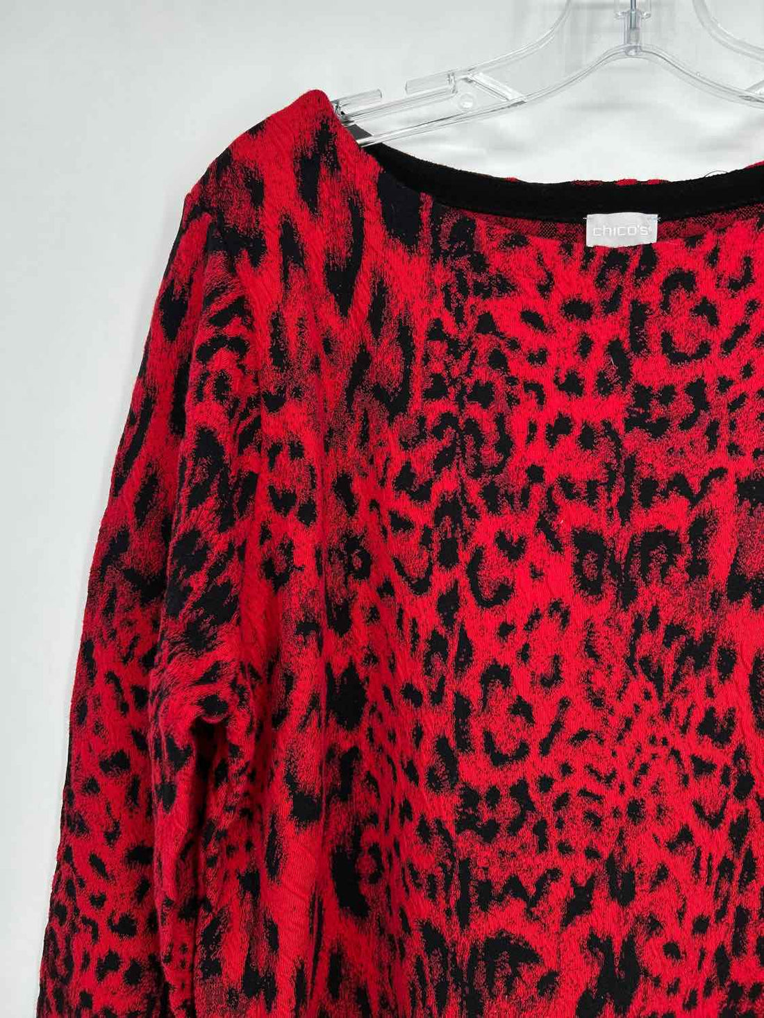 Chicos Size 3(XL) Red & Black Pre Owned Long Sleeve