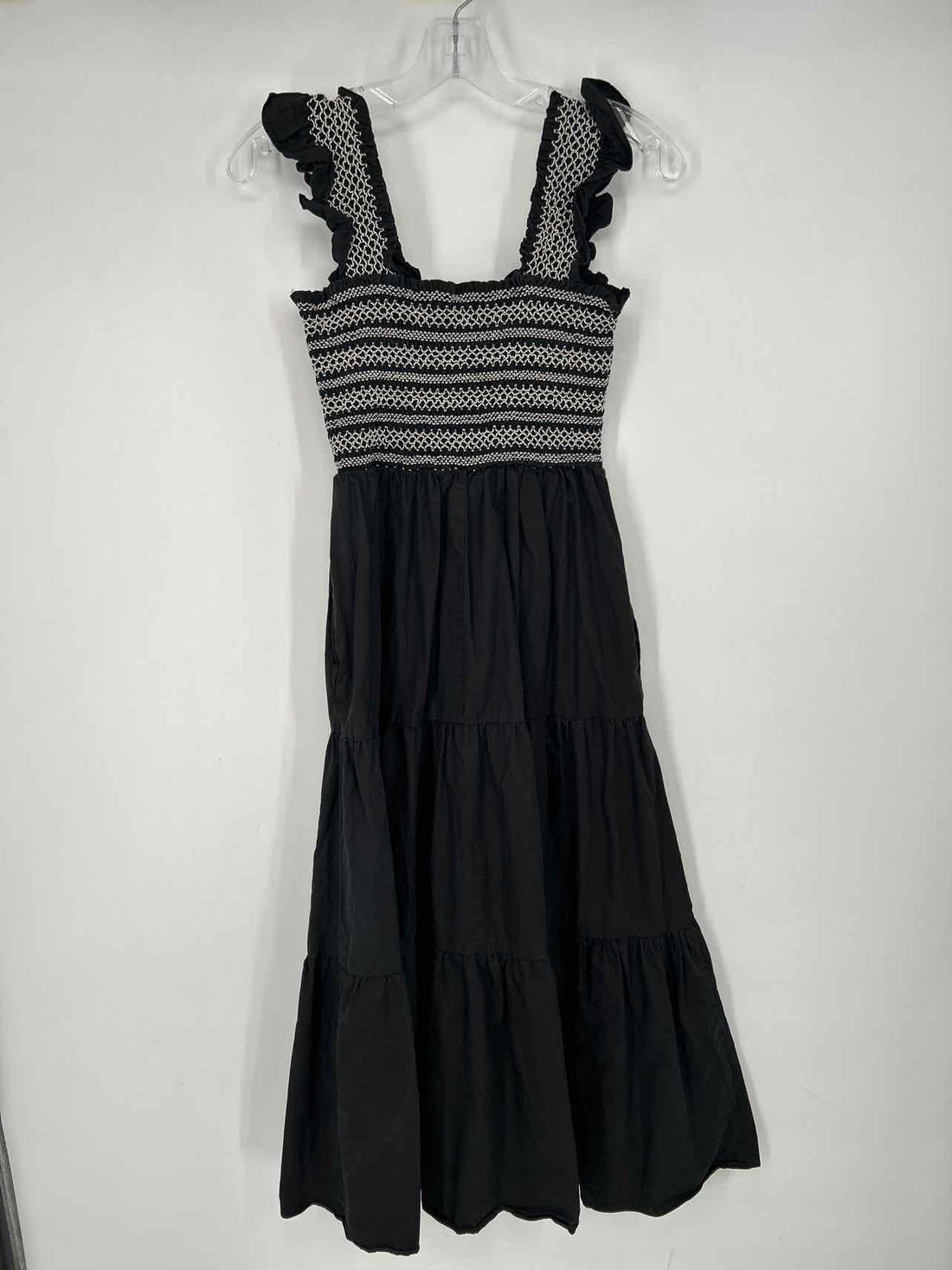 Greylin Size XS Black & White Smocked Sleeveless Dress