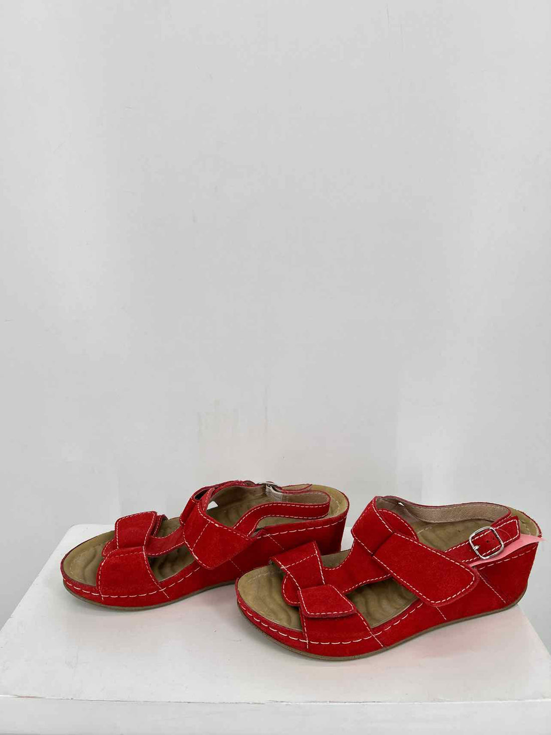 David Tate Women Size 9WW Red Genuine Suede Sandals