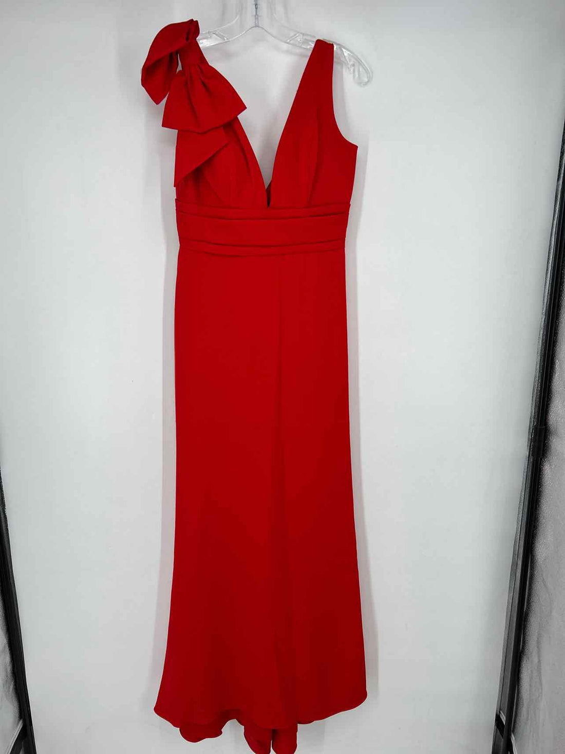 Mac Duggal 6 Red Sleeveless Holiday