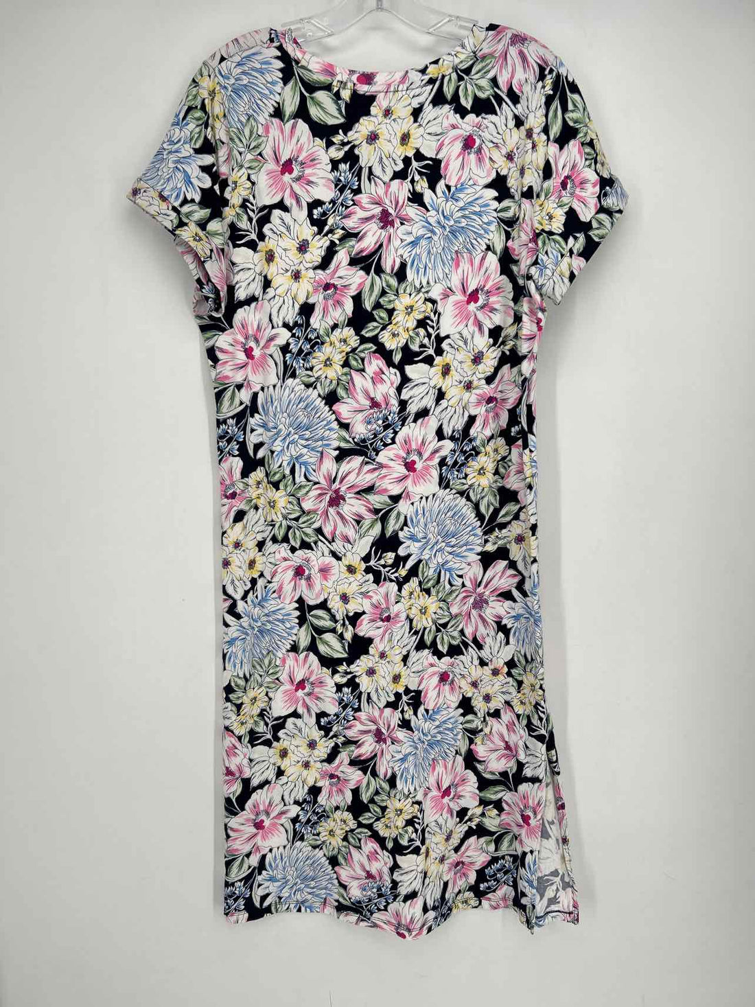 Crown & Ivy Size M Navy Floral Dress